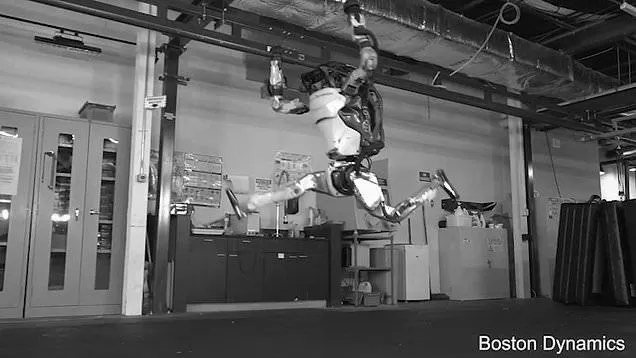 Boston Dynamics’ Atlas Robot Learns Parkour photo 4
